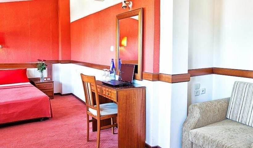 اتاق استاندارد سه نفره, Anastassiou Hotel   Bike And Motorcycle Friendly