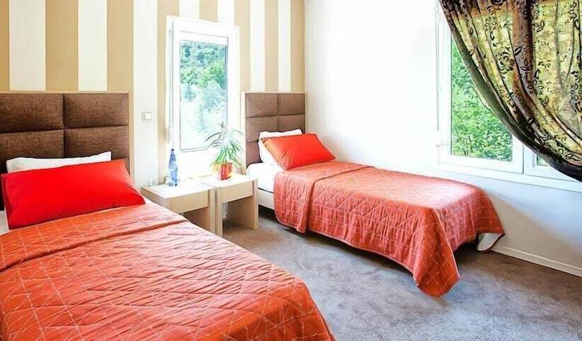 스탠다드 트리플 룸, Anastassiou Hotel Bike And Motorcycle Friendly