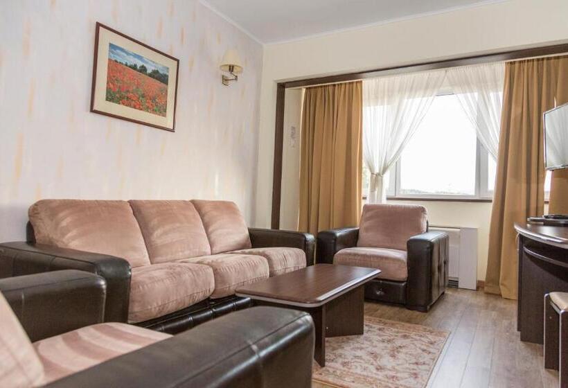 带阳台套房, Germisara