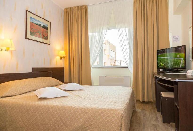 带阳台套房, Germisara