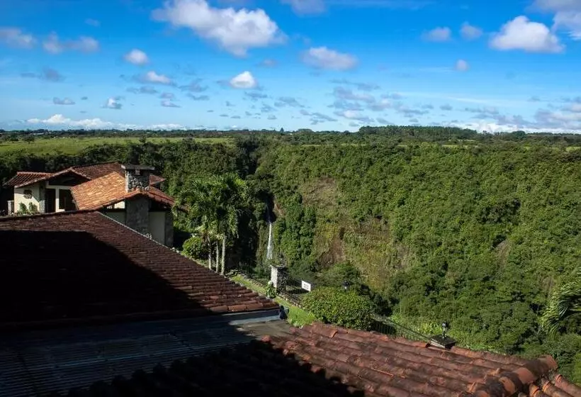 سوئیت با بالکن, Hacienda Los Molinos Boutique Hotel & Villas