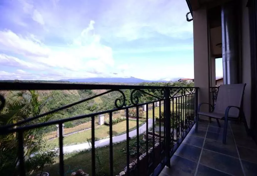 سوئیت با بالکن, Hacienda Los Molinos Boutique Hotel & Villas