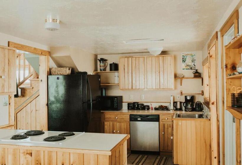 اتاق استاندارد, Nye Beach Cottages