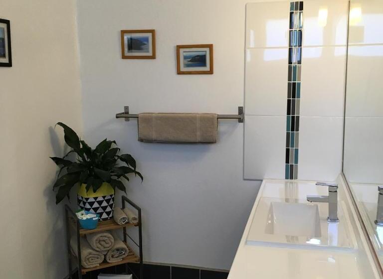 חדר דלוקס, Sky Rider Motor Inn