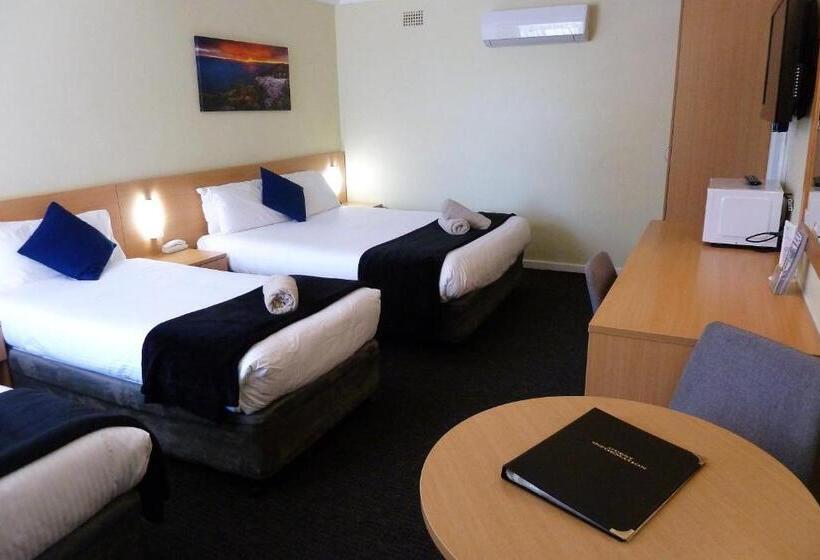 חדר משפחתי, Sky Rider Motor Inn