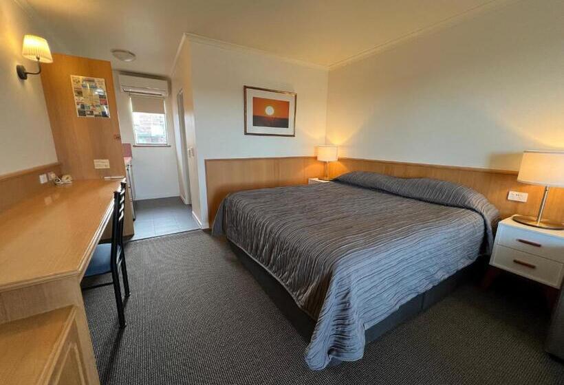 스탠다드 룸 킹사이즈 침대, Summerhill Motor Inn