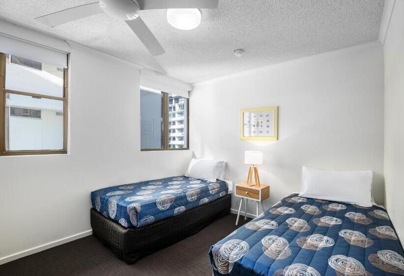 דירת שלושה חדרים, Pacific Beach Resort