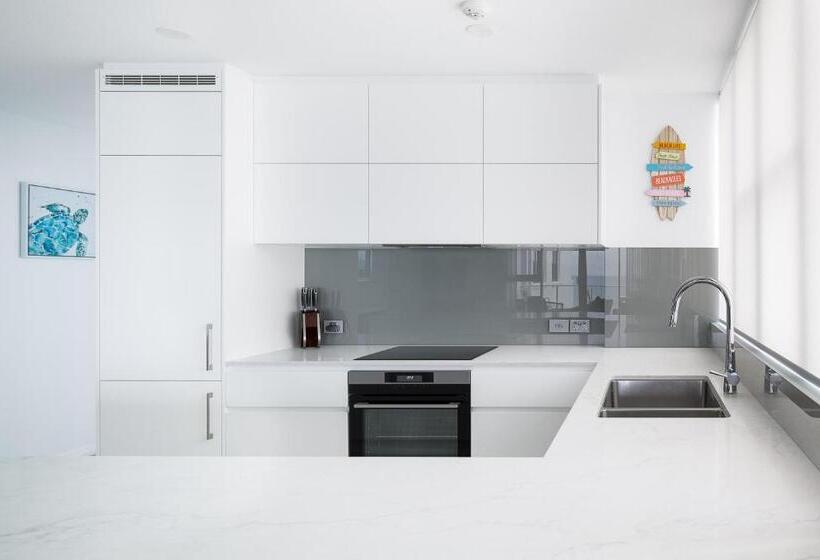 Superior 2-bedroom flat with sea view, Pacific Beach Resort