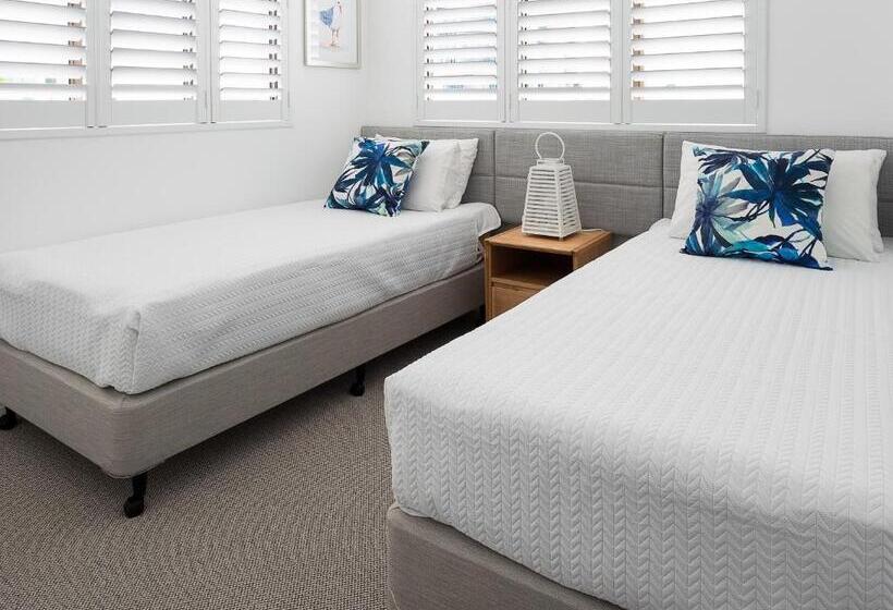 Superior 2-bedroom flat with sea view, Pacific Beach Resort