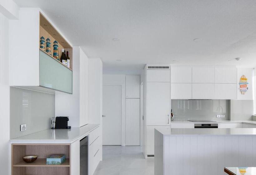 Superior 2-bedroom flat with sea view, Pacific Beach Resort