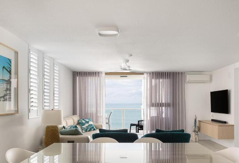 Superior 2-bedroom flat with sea view, Pacific Beach Resort