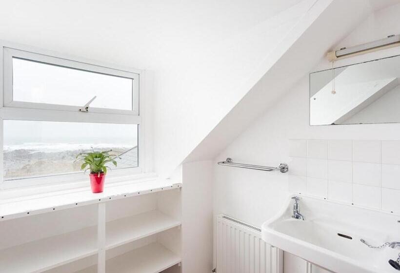 Четырехместный Номер Стандарт Вид на Море, Beach House B&b