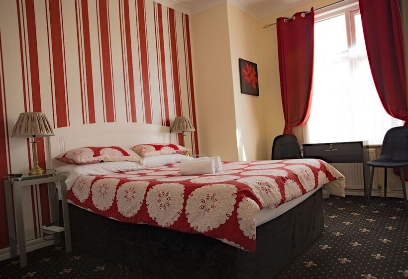 Номер Стандарт, Lyndricks House