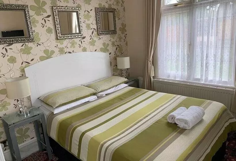 エクゼクティブシングルルーム, Lyndricks House