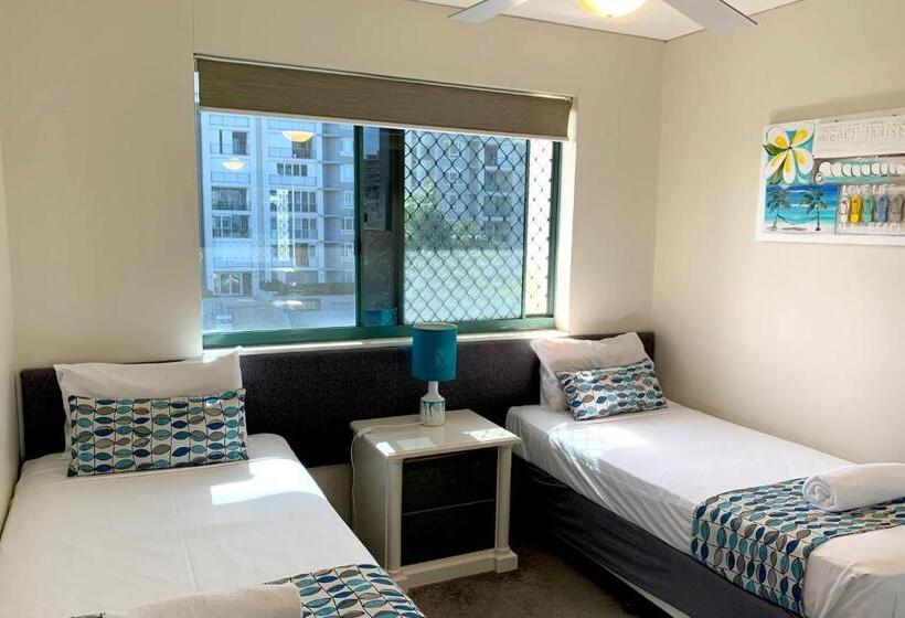 带两个卧室的顶楼公寓, Waterview Resort