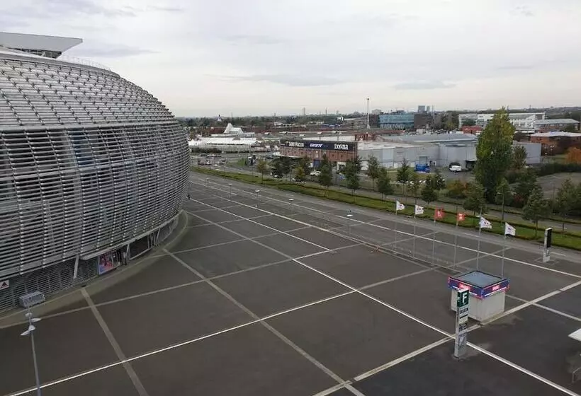 スーペリアスタジオ, Twenty Business Flats Lille Grand Stade