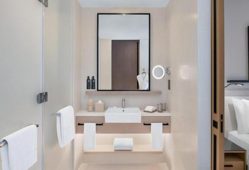 اتاق دلوکس با تخت کینگ و چشم‌انداز, Vida Dubai Marina & Yacht Club