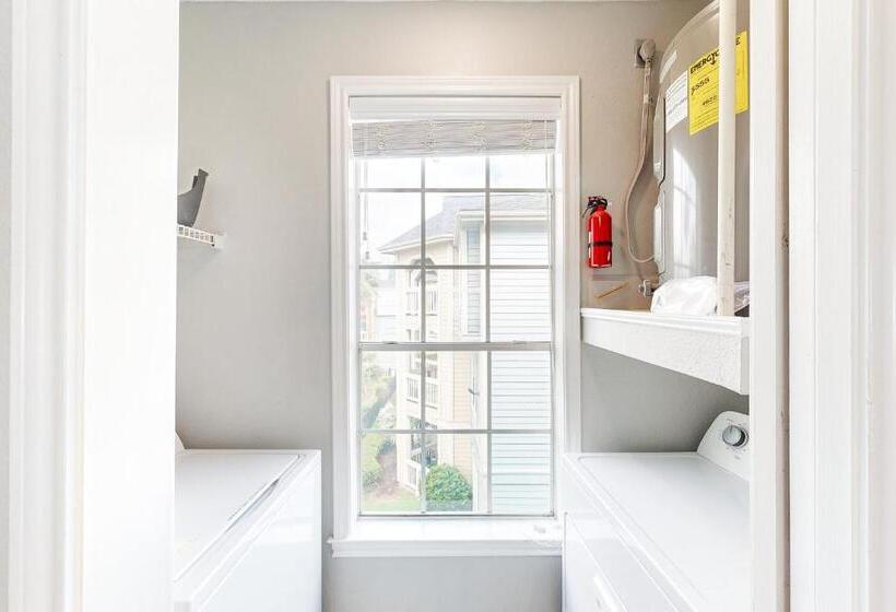 آپارتمان 2 خوابه, The Dawn Condominiums Ii