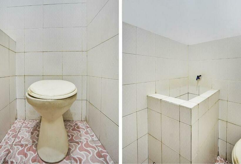 חדר אקונומי, Spot On 91774 Kost Nusantara Sidoarjo