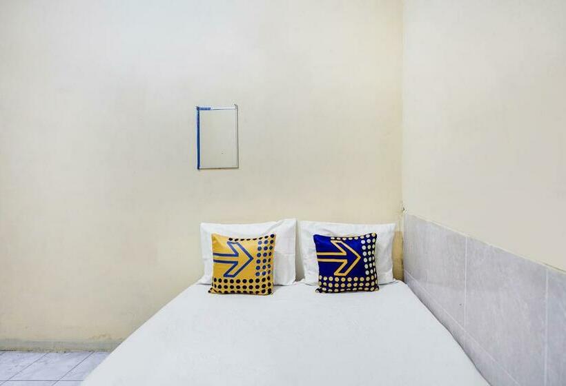 חדר אקונומי, Spot On 91774 Kost Nusantara Sidoarjo