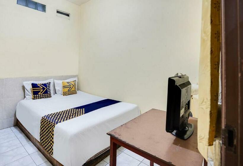 חדר אקונומי, Spot On 91774 Kost Nusantara Sidoarjo