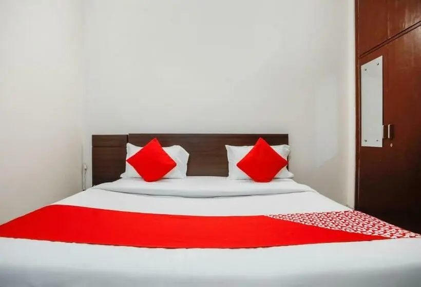 トリプルクラシックルーム, O Av Residency Near Botanic Garden Of Indian Republic