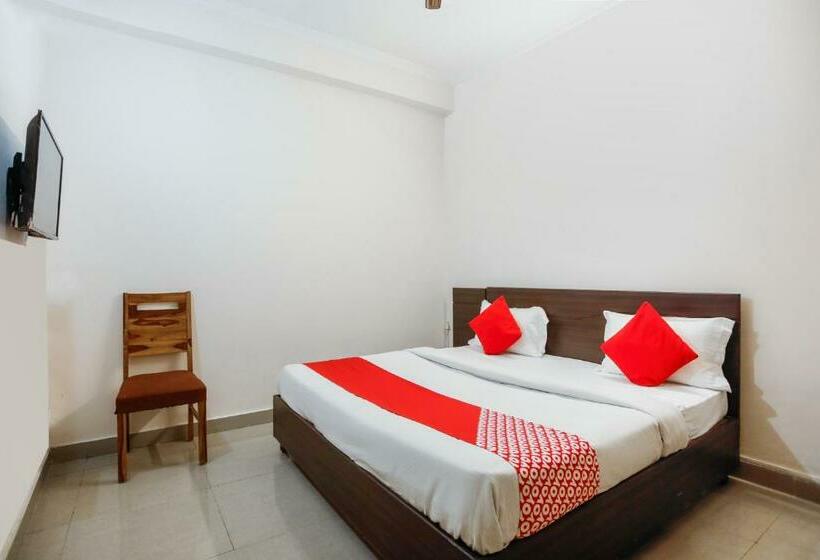 חדר קלאסי לשלושה, O Av Residency Near Botanic Garden Of Indian Republic