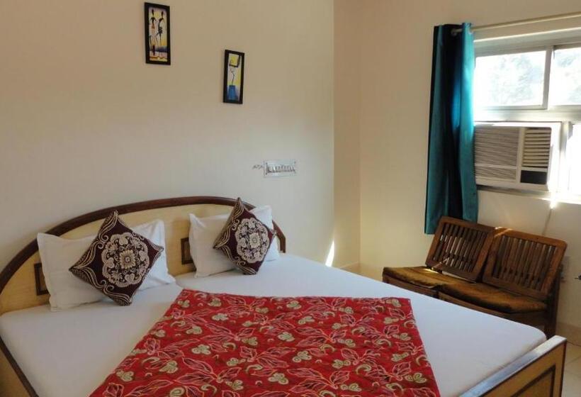 اتاق لوکس, Swarajya Palace