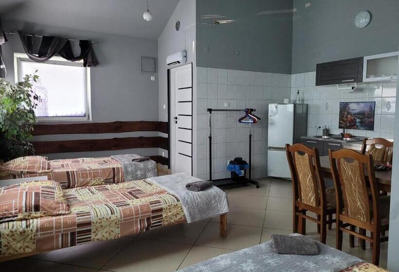 Трехместный Номер Классика, Sebar