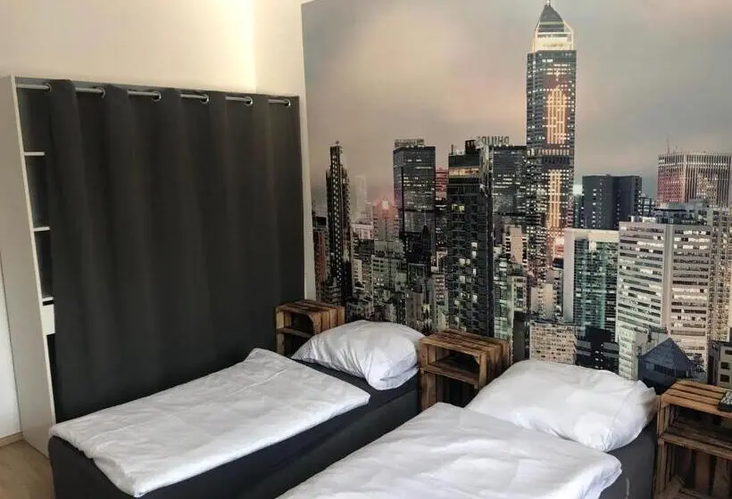 浴室共有スタンダード４人用ルーム, Hgs Home Noclegi Pracownicze Parking , łazienki