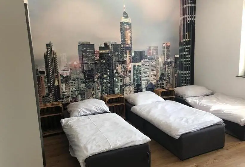 浴室共有スタンダード４人用ルーム, Hgs Home Noclegi Pracownicze Parking , łazienki