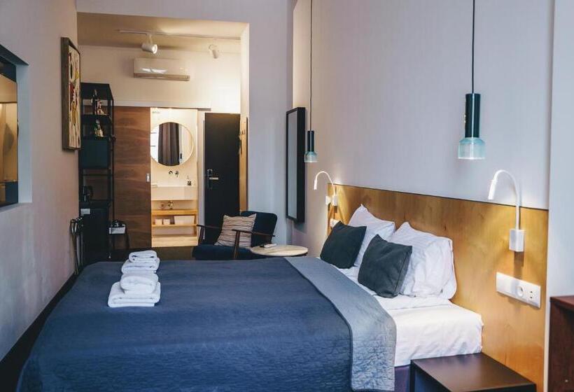 اتاق سوپریور, Avatary Miasta