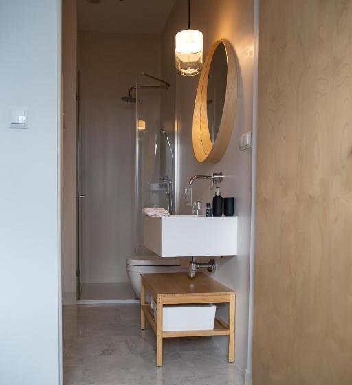 اتاق استاندارد یک نفره, Avatary Miasta