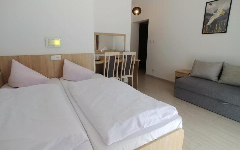 Четырехместный Номер Стандарт с Балконом, Riwiera Dźwirzyno