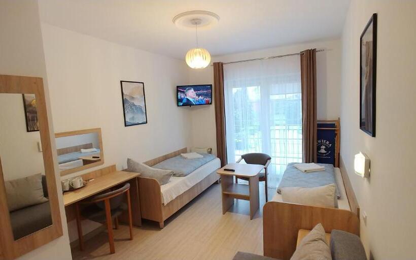 Четырехместный Номер Стандарт с Балконом, Riwiera Dźwirzyno