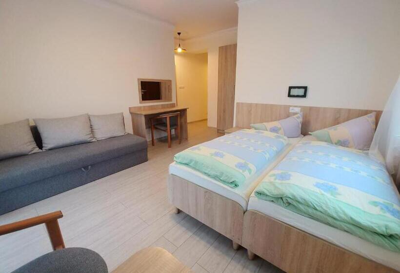 Quarto Triplo Estandar com Sacada, Riwiera Dźwirzyno