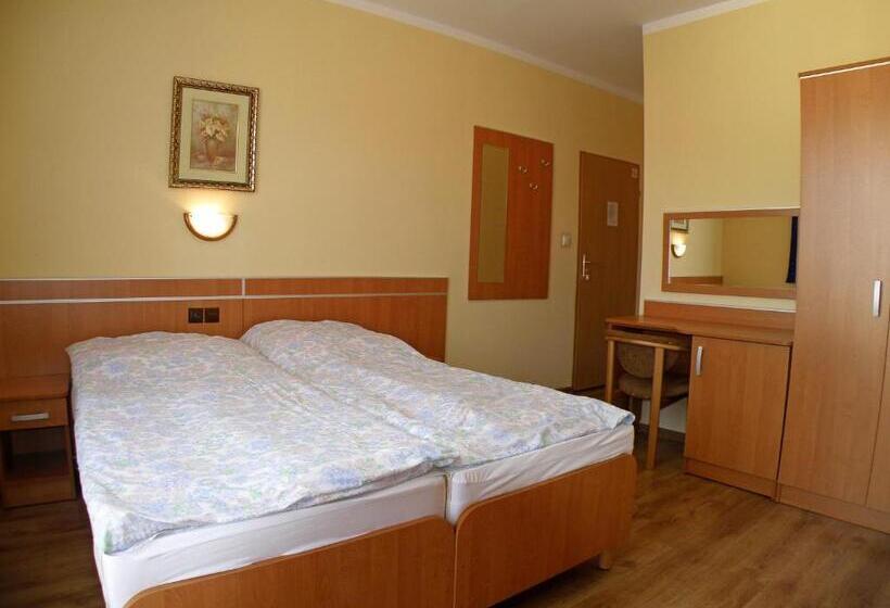 Трехместный Номер Стандарт с Балконом, Riwiera Dźwirzyno