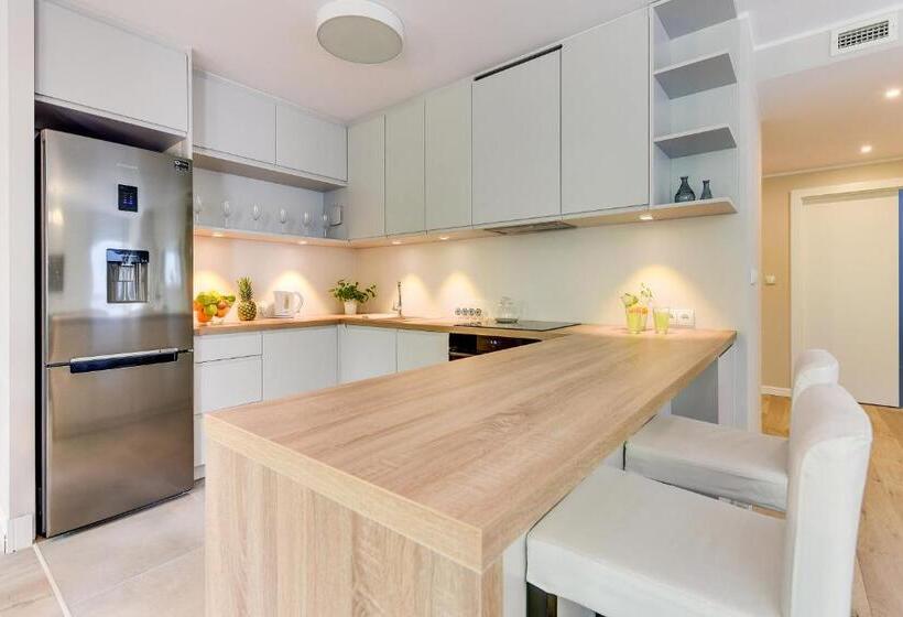 آپارتمان لوکس 2 خوابه, Lapwing Residence Sopot