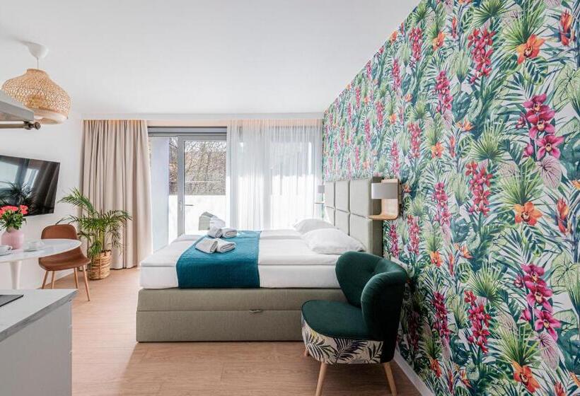 استودیوی لوکس, Lapwing Residence Sopot