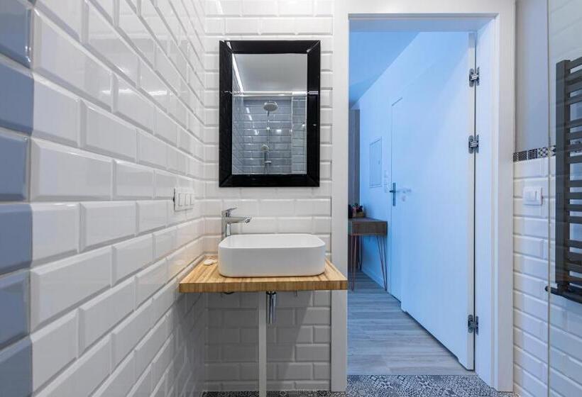 استودیوی لوکس, Lapwing Residence Sopot