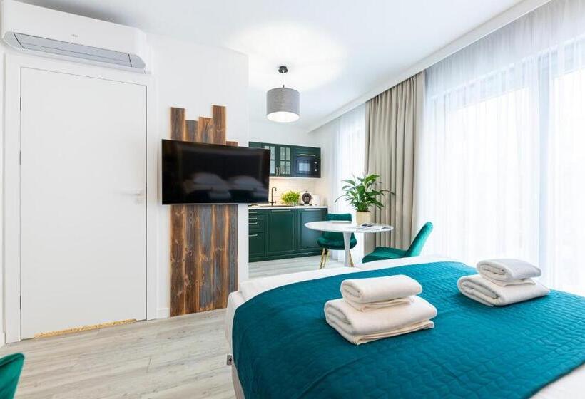 استودیوی لوکس, Lapwing Residence Sopot