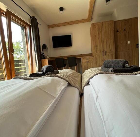 חדר סטנדרט, Donikąd