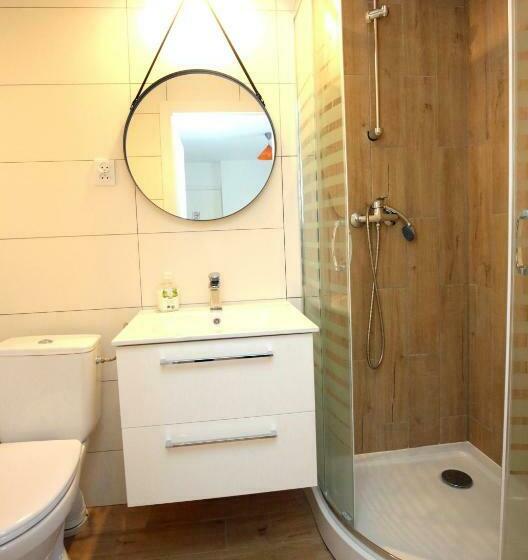 标准间, Willa Opal