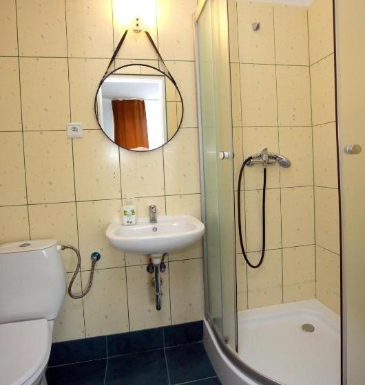 带阳台标准四人间, Willa Opal