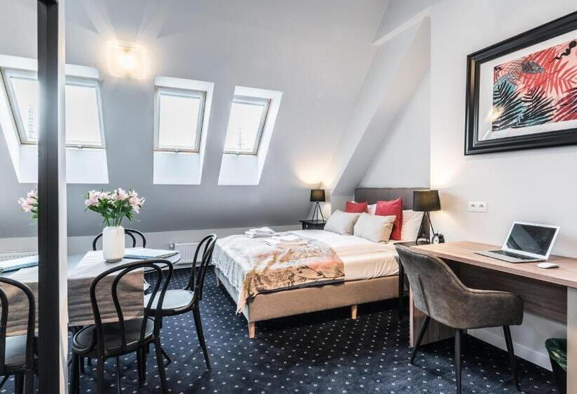 Полулюкс, Serenity Residence   Old Town Poznan By Friendly Apartments