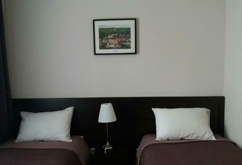 اتاق استاندارد, Scsk Pół ławy