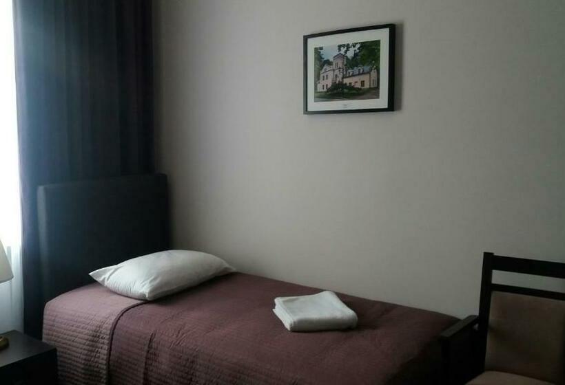 اتاق استاندارد چهار تخته, Scsk Pół ławy