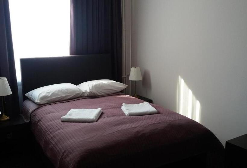 اتاق استاندارد چهار تخته, Scsk Pół ławy