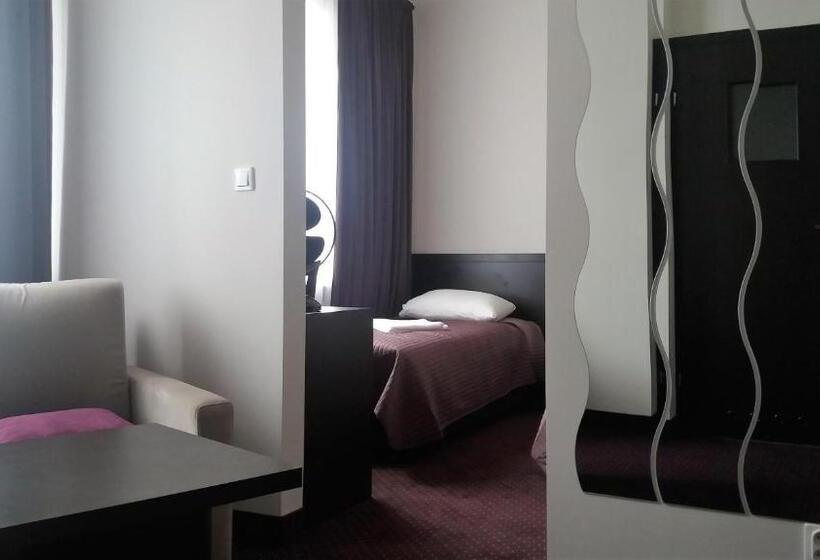 اتاق لوکس, Scsk Pół ławy