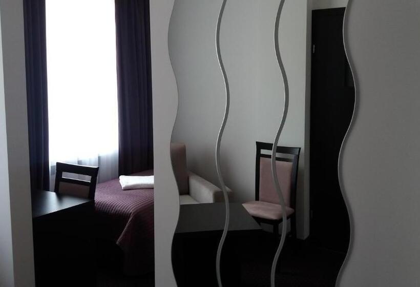 اتاق لوکس, Scsk Pół ławy